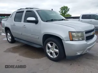 2011 Chevrolet Avalanche LS with VIN 3GNMCEE03BG375840, listed as a IAAI auction lot 42182663 with 216,030 mi miles and . Bid and sale history available at DreamBid. Image 1.