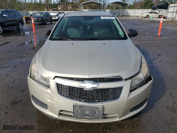 2014 Chevrolet Cruze LS with VIN 1G1PB5SH6E7366853, listed as a Copart auction lot 86163864 with 96,848 mi miles and Salvage Title. Bid and sale history available at carsss.com. Image 5.