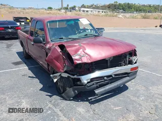 1995 Toyota Tacoma with VIN 4TAUN53B5SZ045233, listed as a IAAI auction lot 40169312 with 125,501 mi miles and . Bid and sale history available at DreamBid. Image 1.