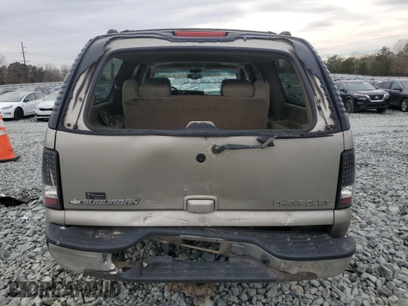 2003 Chevrolet Suburban LS with VIN 3GNEC16Z43G288590, listed as a Copart auction lot 45089865 with 317,052 mi miles and Salvage Title. Bid and sale history available at carsss.com. Image 6.