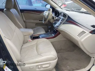 2011 Toyota Avalon with VIN 4T1BK3DB2BU411388, listed as a IAAI auction lot 41677104 with 266,080 mi miles and . Bid and sale history available at DreamBid. Image 5.