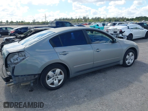 2007 Nissan Altima 2.5 S with VIN 1N4AL21E27C174572, listed as a IAAI auction lot 41561396 with 148,497 mi miles. Bid and sale history available at carsss.com. Image 4.
