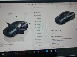 2024 Tesla Model Y z VIN 7SAYGDED4RF103411, wystawiony jako Copart lot #59982815 z przebiegiem 17 601 mil mil oraz Szkoda całkowita • Salvage title. Historia ofert i sprzedaży dostępna na DreamBid. Obrazek 9.
