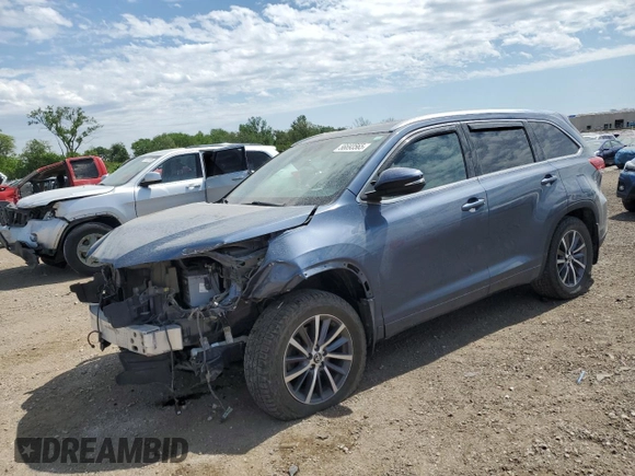 2017 Toyota Highlander XLE with VIN 5TDJZRFH5HS518593, listed as a Copart auction lot 56693565 with 97,686 mi miles and Salvage title. Bid and sale history available at DreamBid. Image 1.