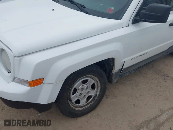 2014 Jeep Patriot Sport with VIN 1C4NJRBB0ED502111, listed as a IAAI auction lot 41705332 with 200,384 mi miles and . Bid and sale history available at DreamBid. Image 6.