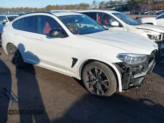 2021 BMW X4 M with VIN 5YMUJ0C02M9H67919, listed as a IAAI auction lot 41667578 with 43,567 mi miles. Bid and sale history available at carsss.com. Image 1.