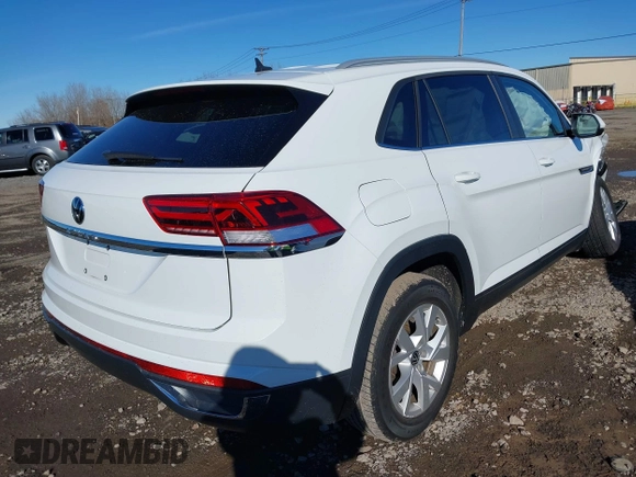 2021 Volkswagen Atlas S with VIN 1V2AC2CA2MC234168, listed as a IAAI auction lot 40842265 with 27,765 mi miles and . Bid and sale history available at DreamBid. Image 4.