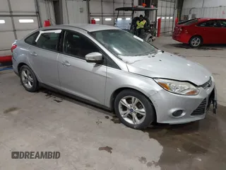 2014 Ford Focus SE with VIN 1FADP3F29EL160834, listed as a IAAI auction lot 41597552 with 118,410 mi miles. Bid and sale history available at carsss.com. Image 1.