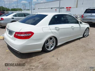 2011 Mercedes-Benz E 550 Luxury with VIN WDDHF7CB9BA280544, listed as a IAAI auction lot 42223937 with 150,109 mi miles and . Bid and sale history available at DreamBid. Image 4.