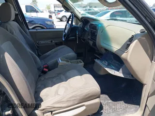 2005 Ford Explorer Sport Trac XLS with VIN 1FMZU67K65UA23154, listed as a IAAI auction lot 42171217 with 93,040 mi miles and . Bid and sale history available at DreamBid. Image 5.