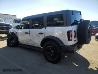 2024 Ford Bronco Wildtrak with VIN 1FMEE2BP5RLA89892, listed as a Copart auction lot 87688255 with 4,479 mi miles and Salvage Title. Bid and sale history available at carsss.com. Image 2.