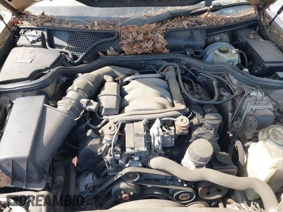 2000 Mercedes-Benz E 320 z VIN WDBJF65J6YB107172, wystawiony jako IAAI lot #42004480 z przebiegiem 149 432 mil mil oraz . Historia ofert i sprzedaży dostępna na DreamBid. Obrazek 10.