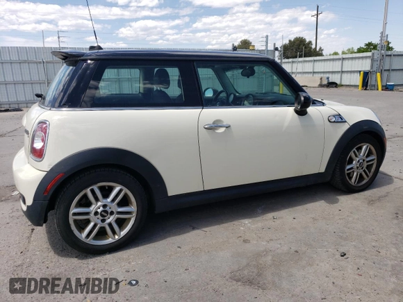 2013 MINI Hardtop S with VIN WMWSV3C52DT389647, listed as a Copart auction lot 56764135 with 152,957 mi miles and Clean Title. Bid and sale history available at DreamBid. Image 3.