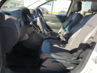 2015 Jeep Compass Latitude with VIN 1C4NJCEB2FD401761, listed as a Copart auction lot 49215505 with 154,896 mi miles and Salvage Title. Bid and sale history available at carsss.com. Image 7.