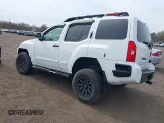 2011 Nissan Xterra S z VIN 5N1AN0NW6BC502933, wystawiony jako IAAI lot #42070018 z przebiegiem 97 988 mil mil oraz . Historia ofert i sprzedaży dostępna na DreamBid. Obrazek 3.