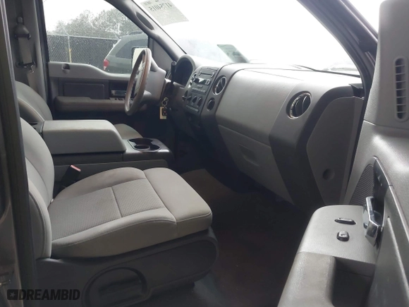 2007 Ford F-150 XLT with VIN 1FTPW12V97FB41216, listed as a IAAI auction lot 41754015 with 248,938 mi miles. Bid and sale history available at carsss.com. Image 5.