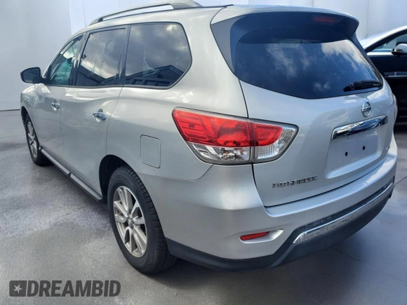 2016 Nissan Pathfinder S with VIN 5N1AR2MM4GC64869, listed as a Copart auction lot 52906705 with 91,118 mi miles and Clean Title. Bid and sale history available at carsss.com. Image 3.