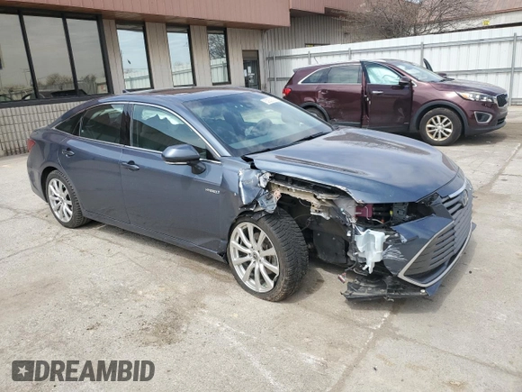 2019 Toyota Avalon Limited Hybrid z VIN 4T1B21FB3KU009896, wystawiony jako Copart lot #52939325 z przebiegiem 40 597 mil mil oraz Szkoda całkowita • Salvage title. Historia ofert i sprzedaży dostępna na DreamBid. Obrazek 4.