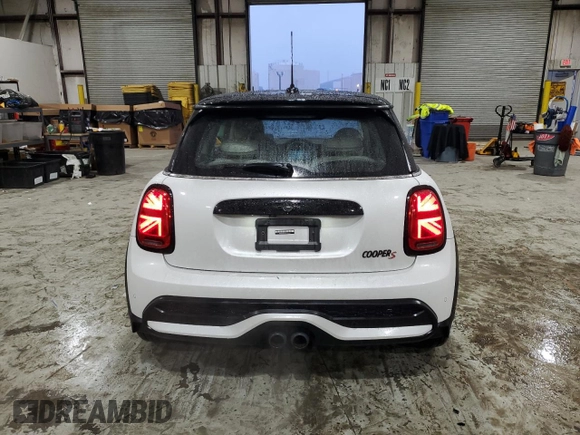 2023 MINI Hardtop Cooper S with VIN WMW53DH0XP2U03083, listed as a Copart auction lot 85303144 with 29,544 mi miles and Salvage title. Bid and sale history available at DreamBid. Image 6.