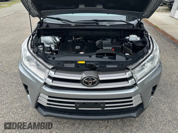 2019 Toyota Highlander LE с VIN 5TDBZRFH9KS945111, выставлен на аукционе Copart как лот 65295025 с пробегом 179 416 миль миль и Чистый • Clean title. История ставок и продаж доступна на DreamBid. Изображение 7.