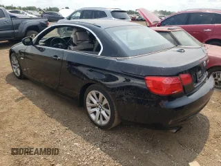 2012 BMW 3 Series 328i z VIN WBADW3C5XCE823421, wystawiony jako Copart lot #71352964 z przebiegiem 82 388 mil mil oraz Nie do naprawy • Non repairable. Historia ofert i sprzedaży dostępna na DreamBid. Obrazek 2.