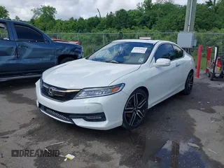 2016 Honda Accord Touring z VIN 1HGCT2B08GA004719, wystawiony jako IAAI lot #42096062 z przebiegiem 113 089 mil mil oraz . Historia ofert i sprzedaży dostępna na DreamBid. Obrazek 17.