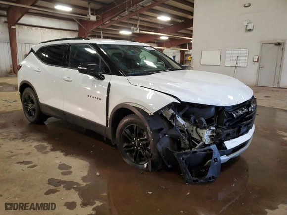 2022 Chevrolet Blazer LT with VIN 3GNKBJRS7NS145282, listed as a Copart auction lot 43135975 with 28,368 mi miles and Salvage Title. Bid and sale history available at carsss.com. Image 4.
