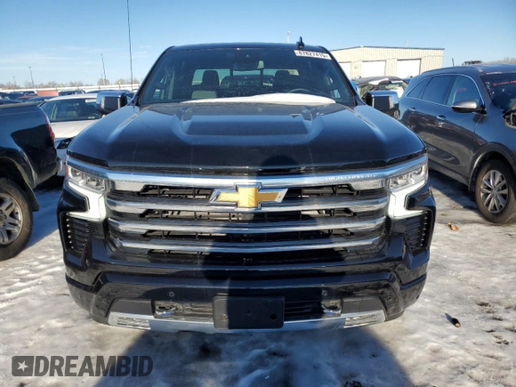 2023 Chevrolet Silverado 1500 with VIN 2GCUDJED6P1136932, listed as a Copart auction lot 87827415 with 9,500 mi miles and Salvage Title. Bid and sale history available at DreamBid. Image 5.