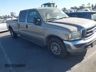2002 Ford F-250 XL z VIN 1FTNW20S92ED35605, wystawiony jako IAAI lot #41330822 z przebiegiem 142 683 mil mil oraz . Historia ofert i sprzedaży dostępna na DreamBid. Obrazek 1.