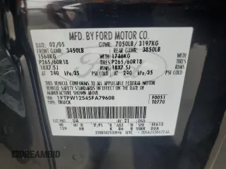 2005 Ford F-150 XLT с VIN 1FTPW12545FA79608, выставлен на аукционе Copart как лот 55271705 с пробегом 245 004 миль миль и Списание • Salvage title. История ставок и продаж доступна на DreamBid. Изображение 12.