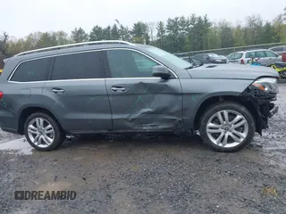 2018 Mercedes-Benz GLS 450 z VIN 4JGDF6EE5JB106257, wystawiony jako IAAI lot #42187413 z przebiegiem 104 217 mil mil oraz . Historia ofert i sprzedaży dostępna na DreamBid. Obrazek 13.