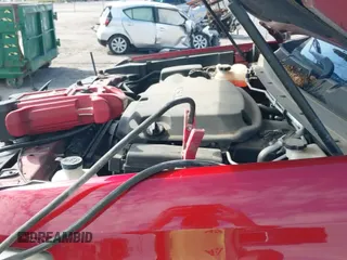 2018 Chevrolet Colorado 4WD ZR2 z VIN 1GCGTEEN0J1292347, wystawiony jako IAAI lot #43340552 z przebiegiem 96 555 mil mil oraz . Historia ofert i sprzedaży dostępna na DreamBid. Obrazek 19.