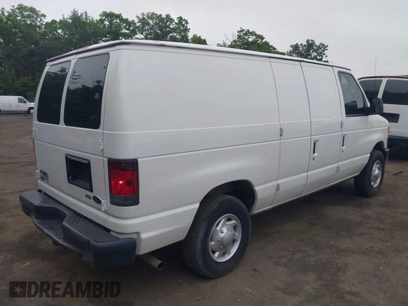 2013 Ford Econoline Cargo Commercial z VIN 1FTNE2EW6DDA13611, wystawiony jako IAAI lot #42237700 z przebiegiem 188 346 mil mil oraz . Historia ofert i sprzedaży dostępna na DreamBid. Obrazek 4.
