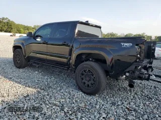 2024 Toyota Tacoma SR5 z VIN 3TYKB5FN9RT000743, wystawiony jako Copart lot #55725665 z przebiegiem 12 070 mil mil oraz Szkoda całkowita • Salvage title. Historia ofert i sprzedaży dostępna na DreamBid. Obrazek 2.