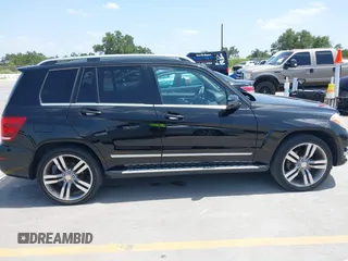 2013 Mercedes-Benz GLK 350 z VIN WDCGG5HBXDG051431, wystawiony jako IAAI lot #42533464 z przebiegiem 151 514 mil mil oraz . Historia ofert i sprzedaży dostępna na DreamBid. Obrazek 13.
