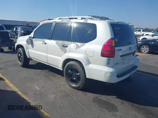 2004 Lexus GX 470 with VIN JTJBT20XX40063036, listed as a IAAI auction lot 41780865 with 222,285 mi miles. Bid and sale history available at carsss.com. Image 3.