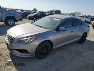 2015 Hyundai Sonata SE z VIN 5NPE24AF4FH172425, wystawiony jako Copart lot #60114675 z przebiegiem 153 554 mil mil oraz Szkoda całkowita • Salvage title. Historia ofert i sprzedaży dostępna na DreamBid. Obrazek 1.