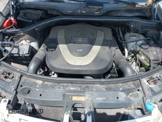 2009 Mercedes-Benz M 350 with VIN 4JGBB86E09A508864, listed as a IAAI auction lot 42211990 with 183,520 mi miles and . Bid and sale history available at carsss.com. Image 10.