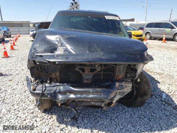 2003 Chevrolet Blazer LS with VIN 1GNDT13X33K185443, listed as a Copart auction lot 52112355 with 97,785 mi miles and Salvage Title. Bid and sale history available at carsss.com. Image 5.