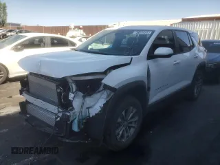 2025 Chevrolet Equinox AWD LT with VIN 3GNAXPEGXSL323967, listed as a Copart auction lot 61102035 with 2,957 mi miles and Clean title. Bid and sale history available at DreamBid. Image 1.