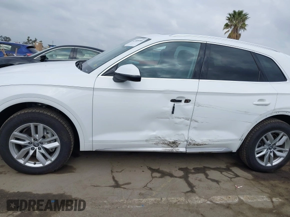 2020 Audi Q5 Premium with VIN WA1ANAFY3L2064383, listed as a IAAI auction lot 42100480 with 51,123 mi miles and . Bid and sale history available at DreamBid. Image 15.