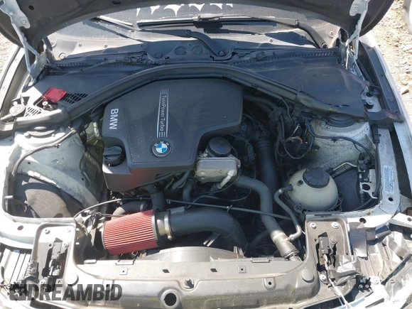 2014 BMW 3 Series 320i with VIN WBA3B1C51EK132083, listed as a IAAI auction lot 41985295 with 158,626 mi miles. Bid and sale history available at carsss.com. Image 10.