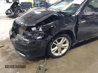 2014 Dodge Avenger SE z VIN 1C3CDZABXEN110977, wystawiony jako IAAI lot #41954638 z przebiegiem 206 912 mil mil oraz . Historia ofert i sprzedaży dostępna na DreamBid. Obrazek 6.