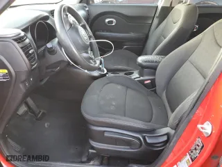 2019 Kia Soul with VIN KNDJN2A26K7690767, listed as a Copart auction lot 88295195 with 141,666 mi miles and Salvage Title. Bid and sale history available at carsss.com. Image 7.