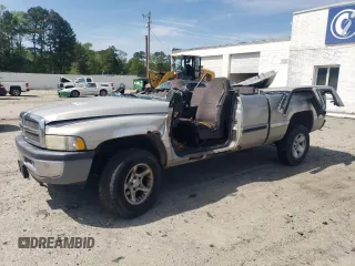 2000 Dodge 1500 z VIN 3B7HF12Z8YG160976, wystawiony jako Copart lot #55044765 z przebiegiem 362 570 mil mil oraz Szkoda całkowita • Salvage title. Historia ofert i sprzedaży dostępna na DreamBid. Obrazek 1.