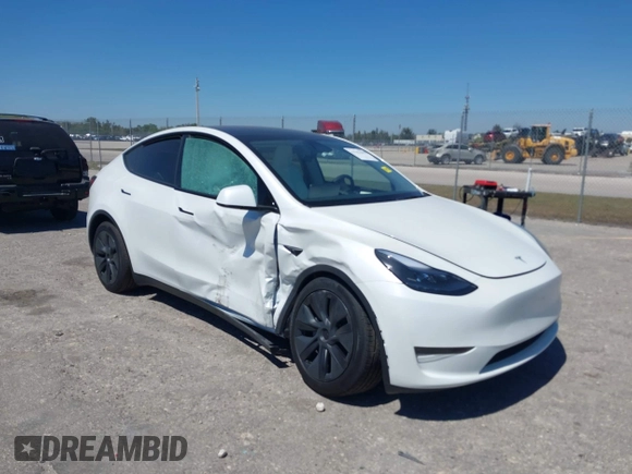2025 Tesla Model Y Long Range with VIN 7SAYGDED6SF234278, listed as a IAAI auction lot 41781695 with 1,168 mi miles and . Bid and sale history available at DreamBid. Image 1.