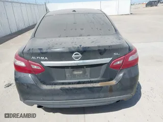 2018 Nissan Altima 2.5 SV with VIN 1N4AL3APXJC172244, listed as a IAAI auction lot 41861358 with 204,181 mi miles. Bid and sale history available at carsss.com. Image 16.