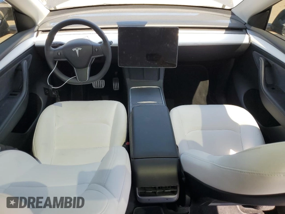 2024 Tesla Model Y Performance z VIN 7SAYGDEF0RF024089, wystawiony jako Copart lot #53981865 z przebiegiem Nie podano mil oraz Szkoda całkowita • Salvage title. Historia ofert i sprzedaży dostępna na DreamBid. Obrazek 8.