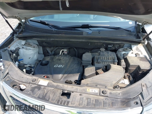 2013 Kia Sorento LX with VIN 5XYKT3A6XDG361675, listed as a IAAI auction lot 42402112 with 172,414 mi miles and . Bid and sale history available at DreamBid. Image 10.