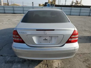 2004 Mercedes-Benz C 320 with VIN WDBRF64J84F450198, listed as a Copart auction lot 83259704 with 104,005 mi miles and Clean Title. Bid and sale history available at DreamBid. Image 6.
